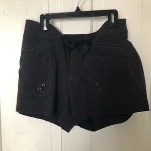NWT Athleta black shorts